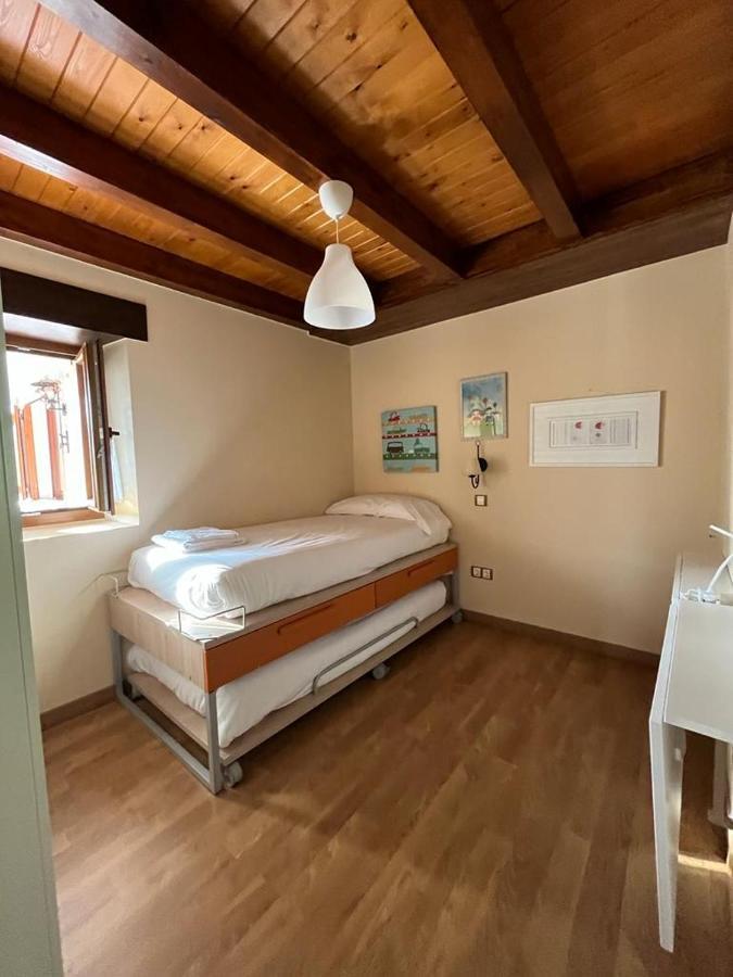 Villamerceditas Rasines Buitenkant foto